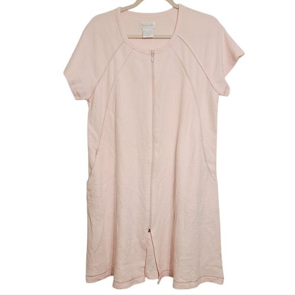 Vanity Fair | Women's Vintage Pink Short Sleeve Zip-Up Robe (Size Medium) - Picture 1 of 15